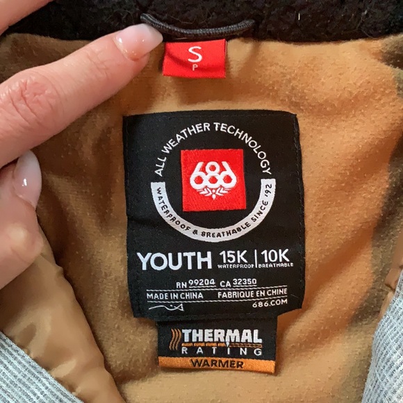 Girls winter Jacket - Picture 6 of 8